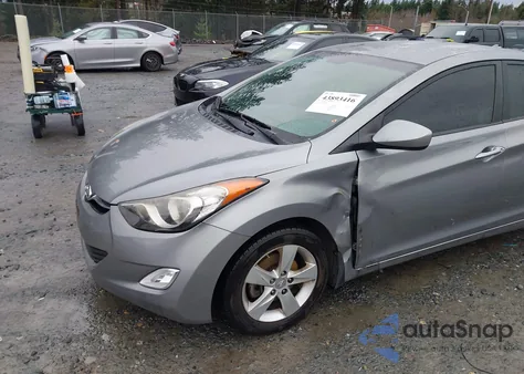 2013 Hyundai Elantra Gls z USA, uszkodzony, nr VIN KMHDH4AE7DU950068